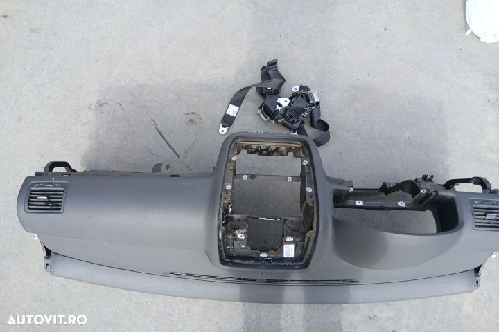 Plansa bord + centuri 1K1857181A 1K4857706AA 1K4857705S 1K1857181A 1K - 3