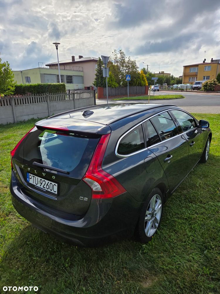 Volvo V60 D2 Momentum - 31