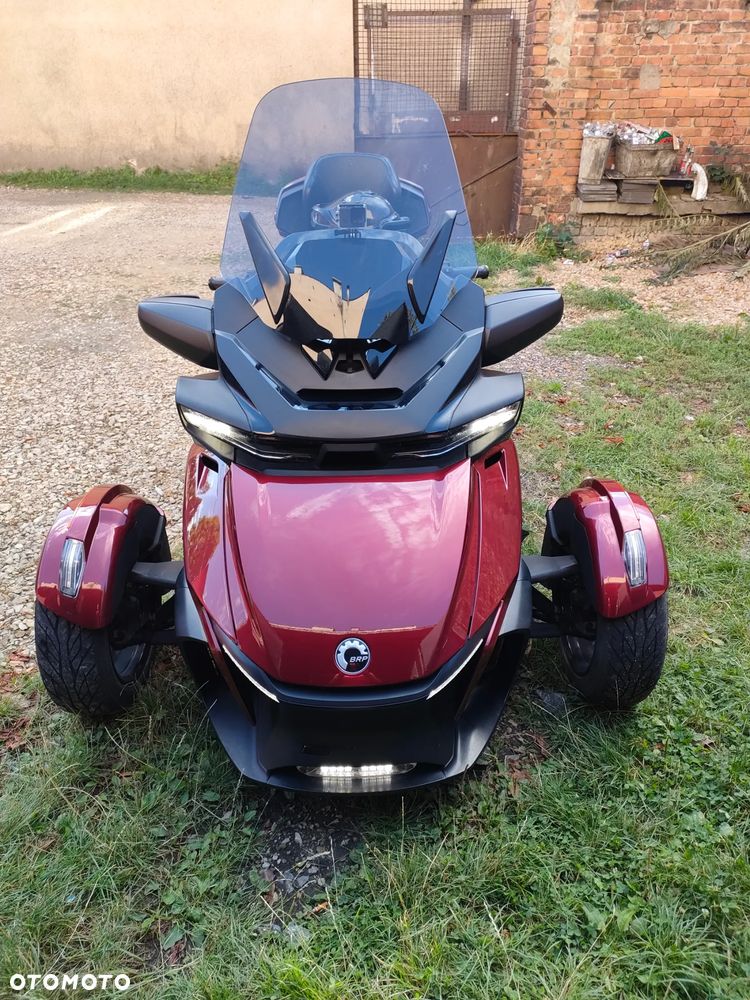 Can-Am Spyder - 20