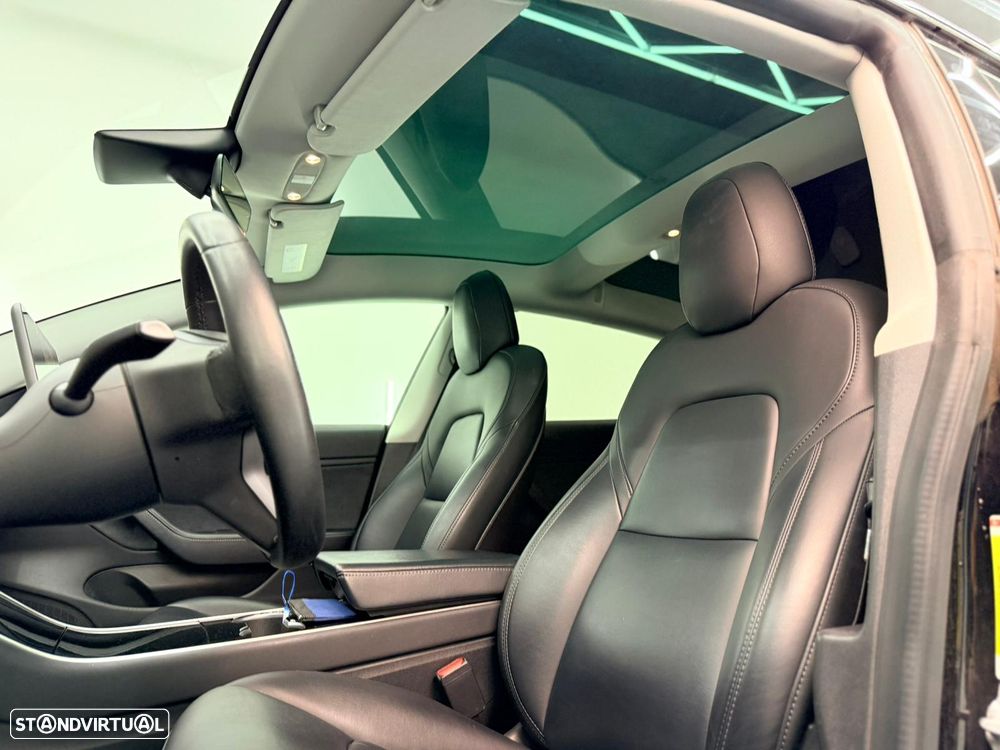 Tesla Model 3 Long-Range Dual Motor AWD - 22