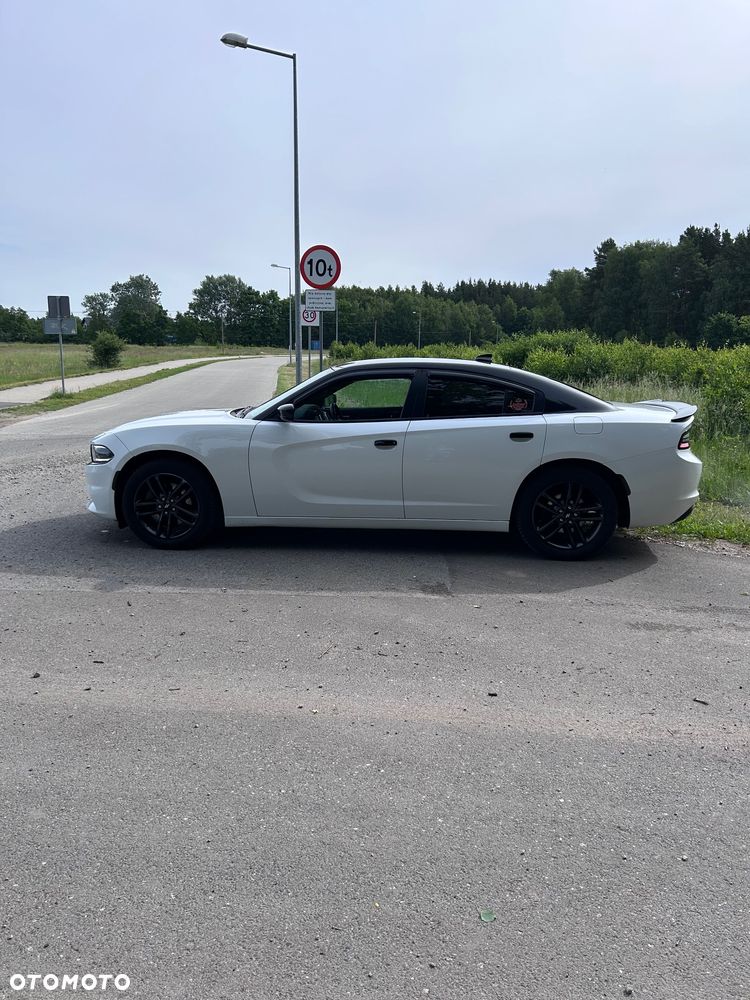 Dodge Charger - 4
