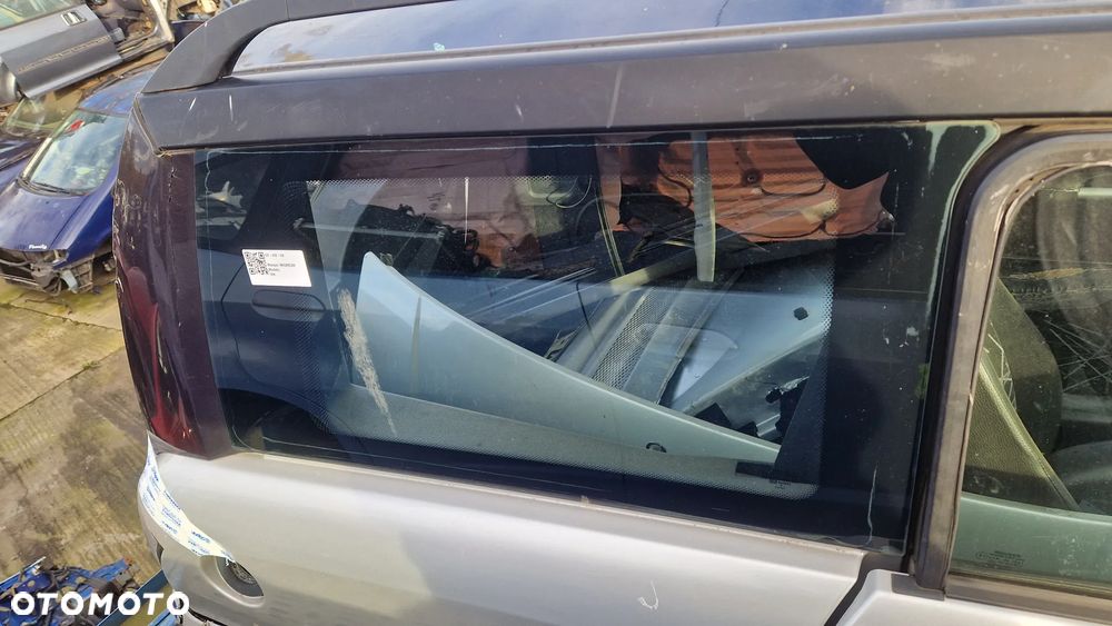 MICROCAR CAMPUS MC2 SZYBA KAROSERYJNA PRAWA - 1