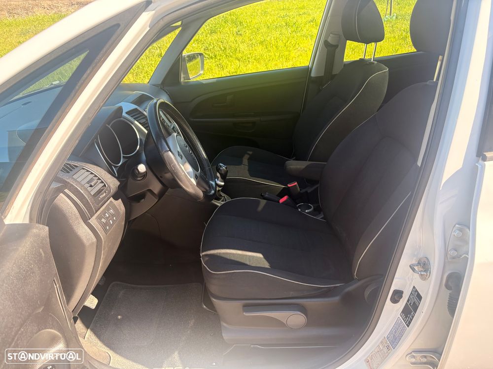 Kia Venga 1.4 CRDi TX ISG - 6