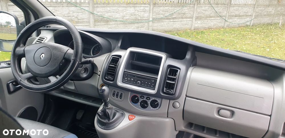 Renault Trafic 2.0 dCi 115 Combi L1H1 - 8