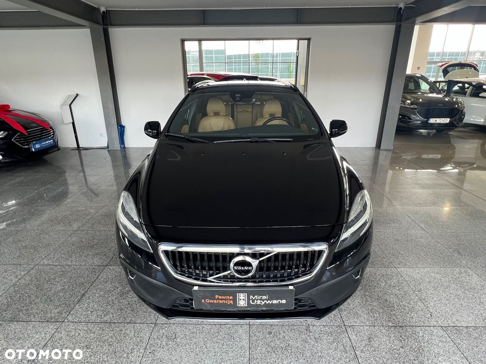Volvo V40 Cross Country D3 Drive-E Summum - 4