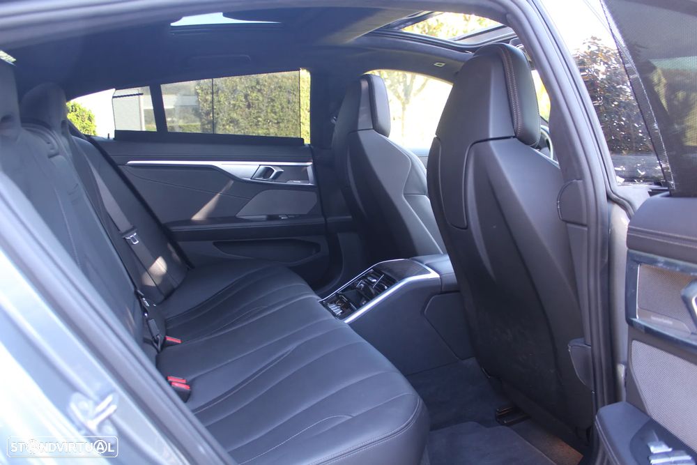 BMW 840 Gran Coupé d xDrive Pack M - 30