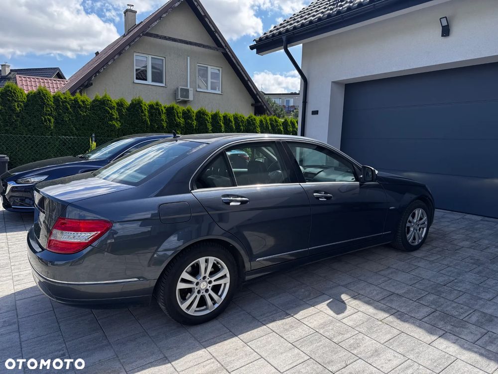 Mercedes-Benz Klasa C 220 CDI DPF Automatik Avantgarde - 11