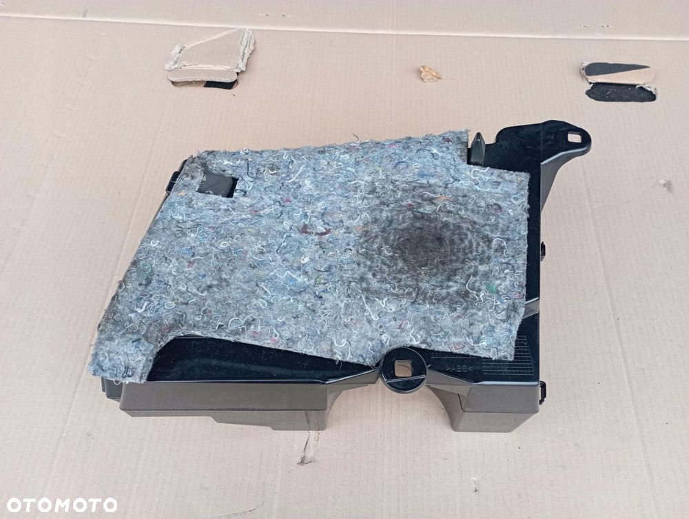 RENAULT LAGUNA III 3 SUBWOOFER 281703967R - 3