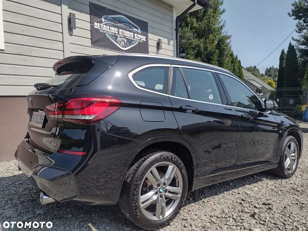 BMW iX1 - 4