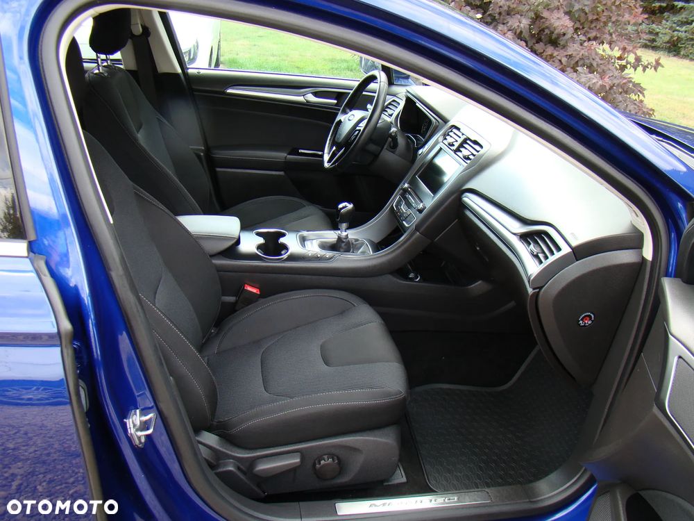 Ford Mondeo - 29