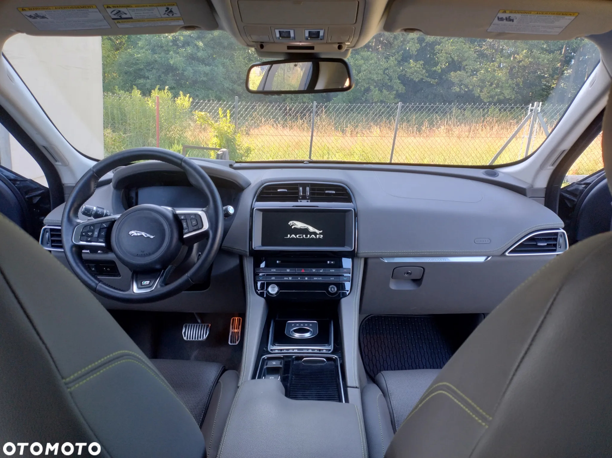 Jaguar F-Pace 2.0 i4P AWD R-Sport - 15