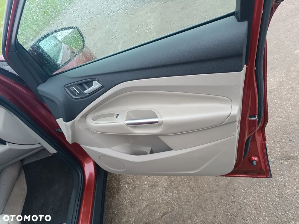 Ford Escape - 16