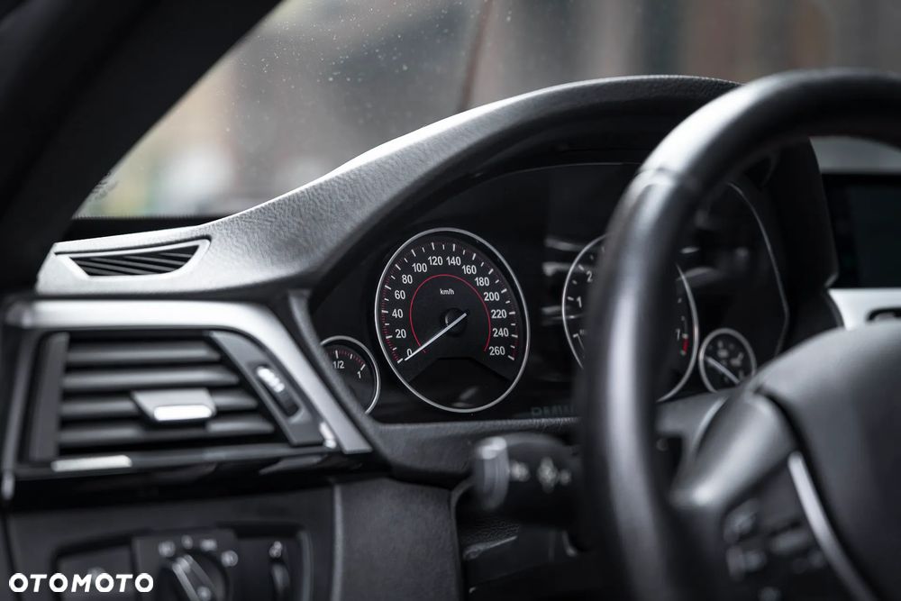 BMW Seria 4 430i Gran Coupe Sport Line - 26