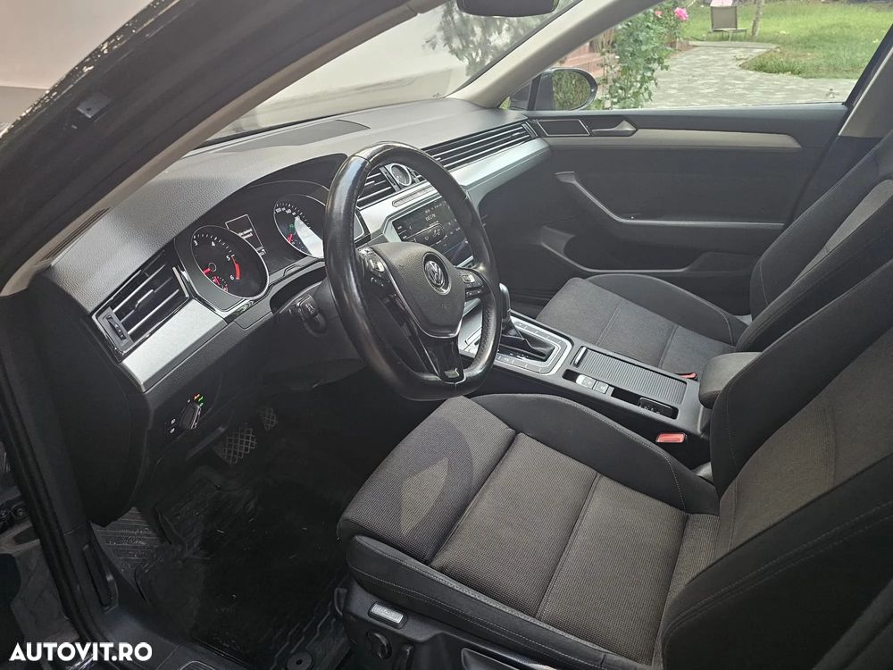 Volkswagen Passat 2.0 TDI DSG Comfortline - 8