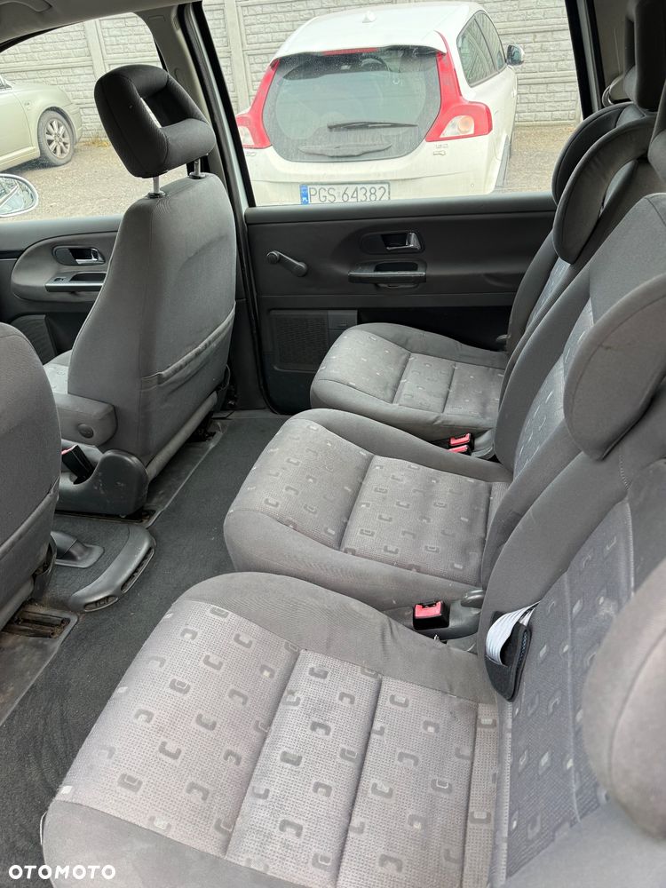Volkswagen Sharan 1.9 TDI Comfortline - 8