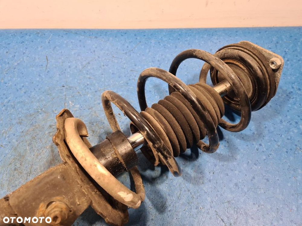 MERCEDES-BENZ B 180 CDI W245 AMORTYZATOR PRZÓD PRAWY. - 2