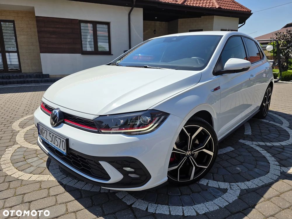 Volkswagen Polo - 2