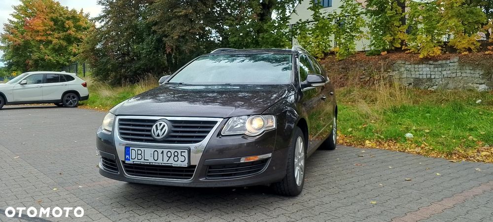 Volkswagen Passat 1.9 TDI Highline - 1
