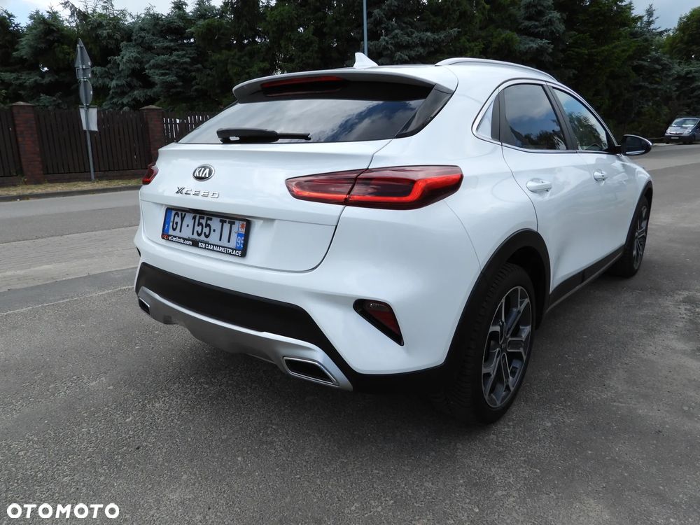 Kia XCeed - 24