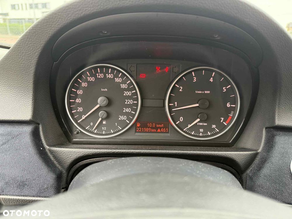 BMW Seria 3 320i - 29