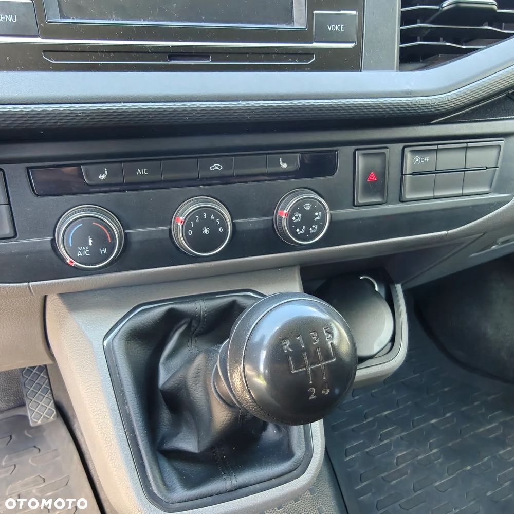 Volkswagen Transporter T6 - 12