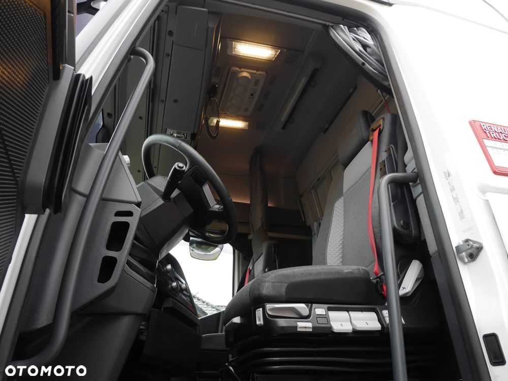 Renault T520 HIGH CAB - 19