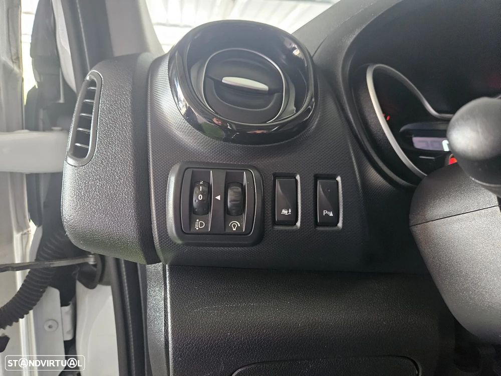 Renault Trafic 1.6 dCi SpaceClass 8L SS - 14