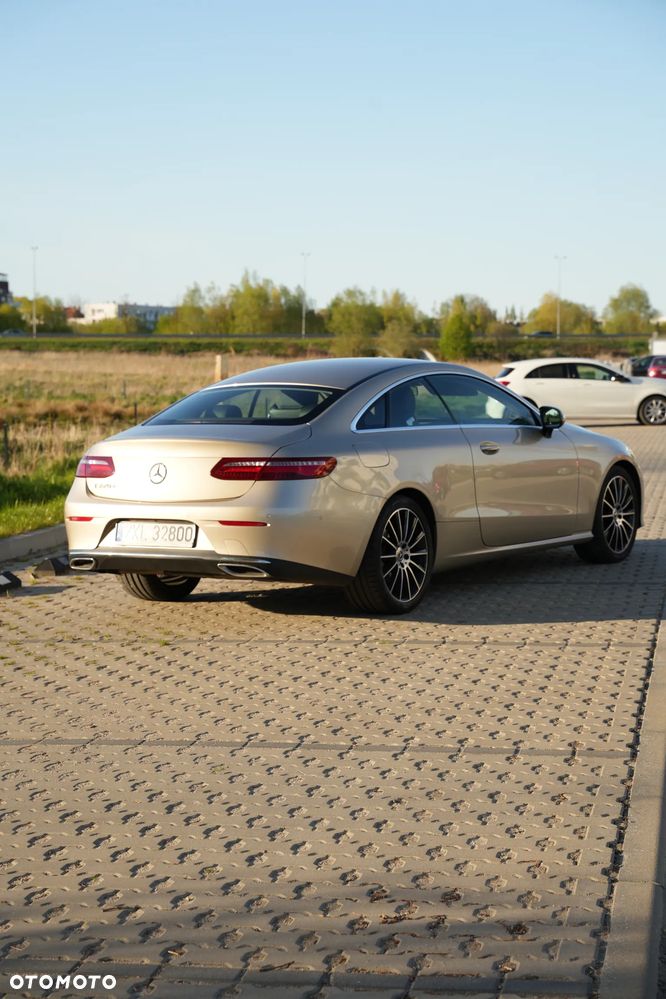 Mercedes-Benz Klasa E 220 d 9G-TRONIC Avantgarde - 2