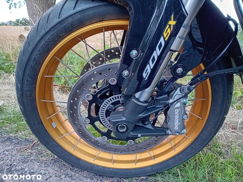 QJMOTOR SRT900SX - 13