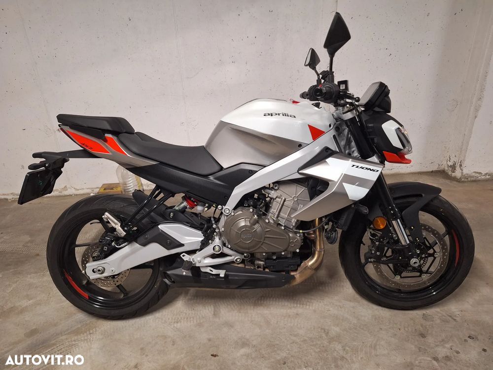 Aprilia Tuono - 3