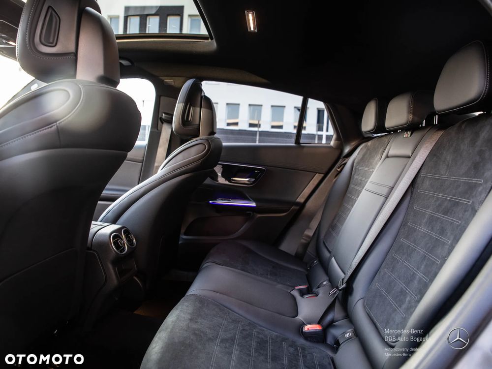 Mercedes-Benz GLC 300 e PHEV 4-Matic AMG Line - 11