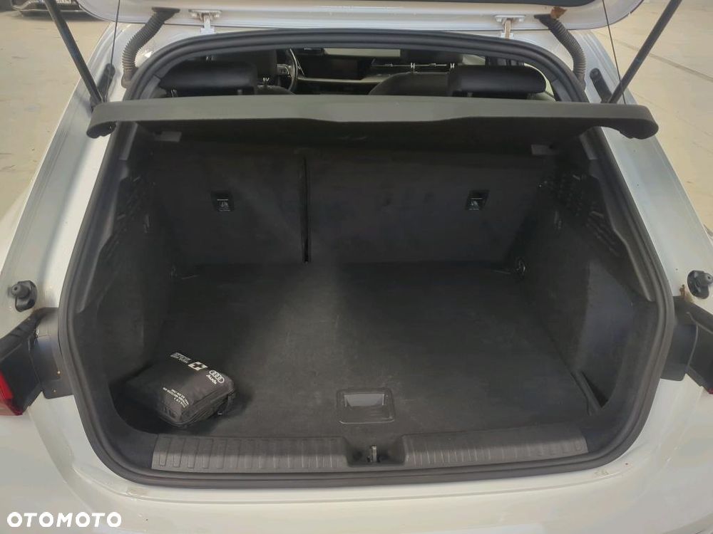 Audi A3 Sportback 35 TFSI S tronic - 19