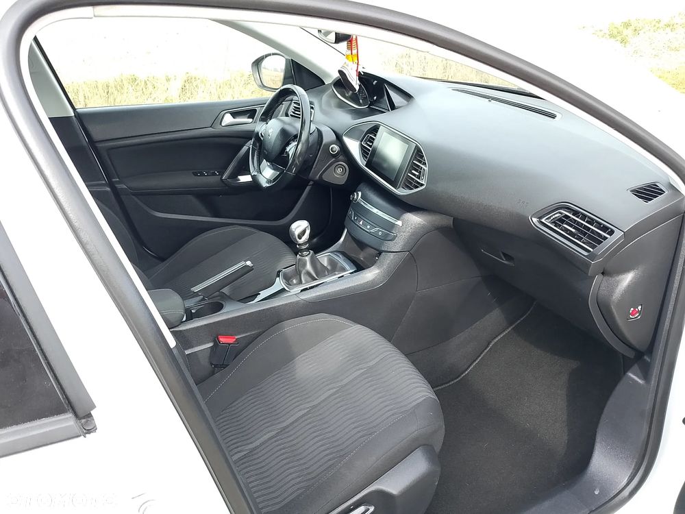 Peugeot 308 BlueHDi FAP 120 Stop&Start Style - 18