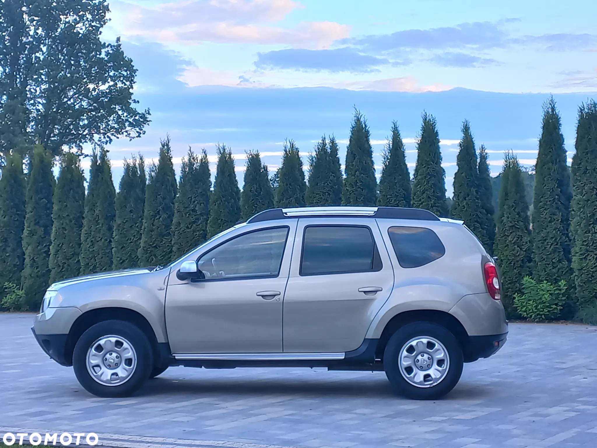 Dacia Duster 1.6 Laureate 4x4 - 15