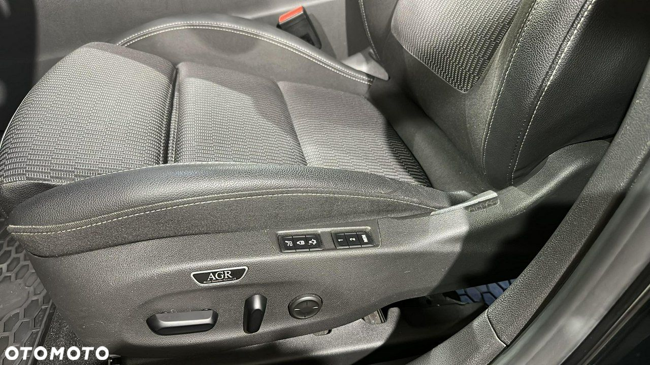 Opel Insignia - 13