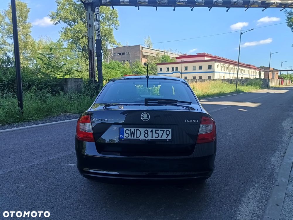 Skoda RAPID 1.2 TSI Ambition - 9