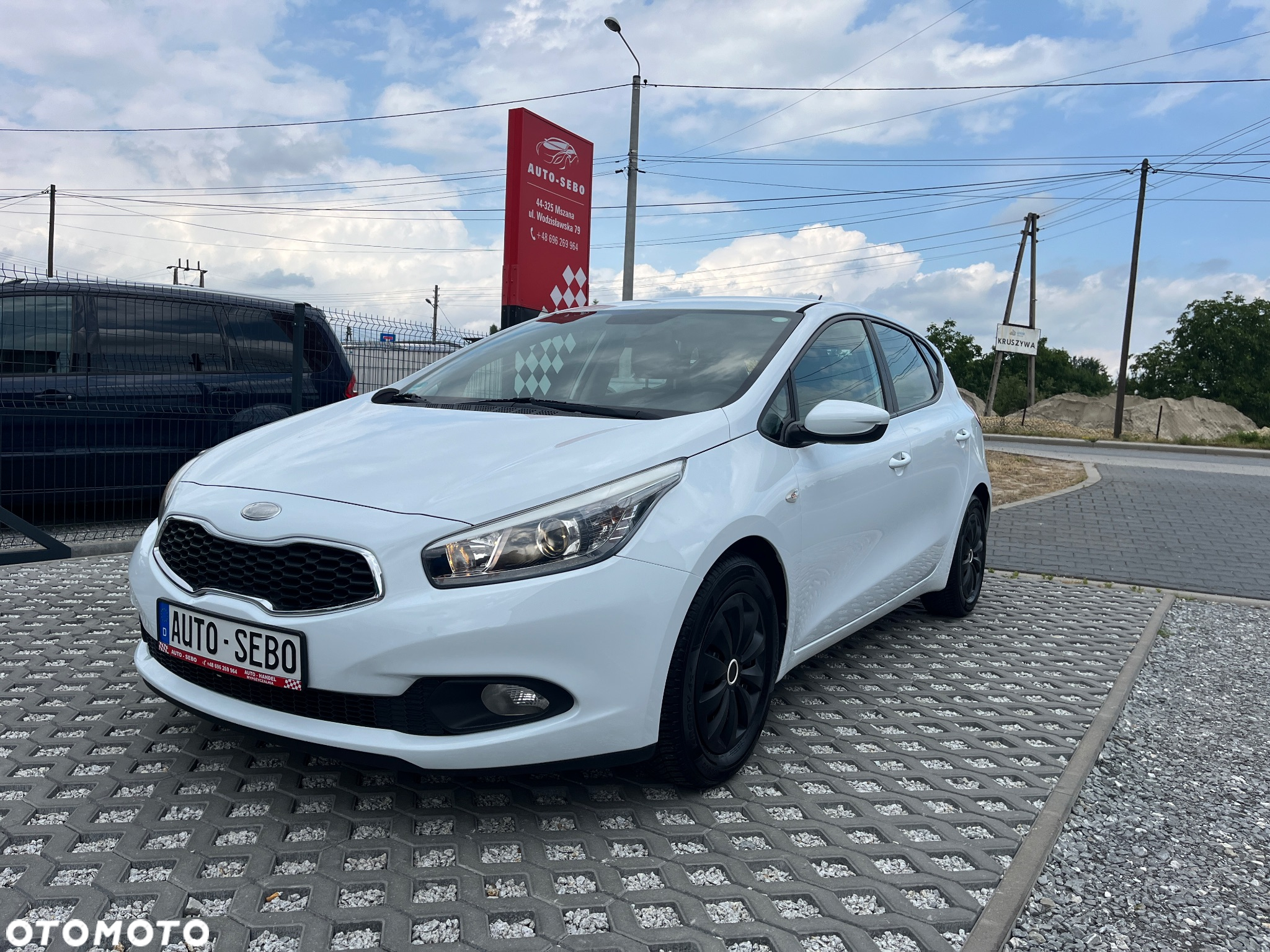Kia Ceed - 4