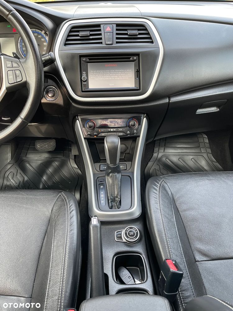 Suzuki SX4 S-Cross 1.6 VVT CVT 4x4 Comfort - 19
