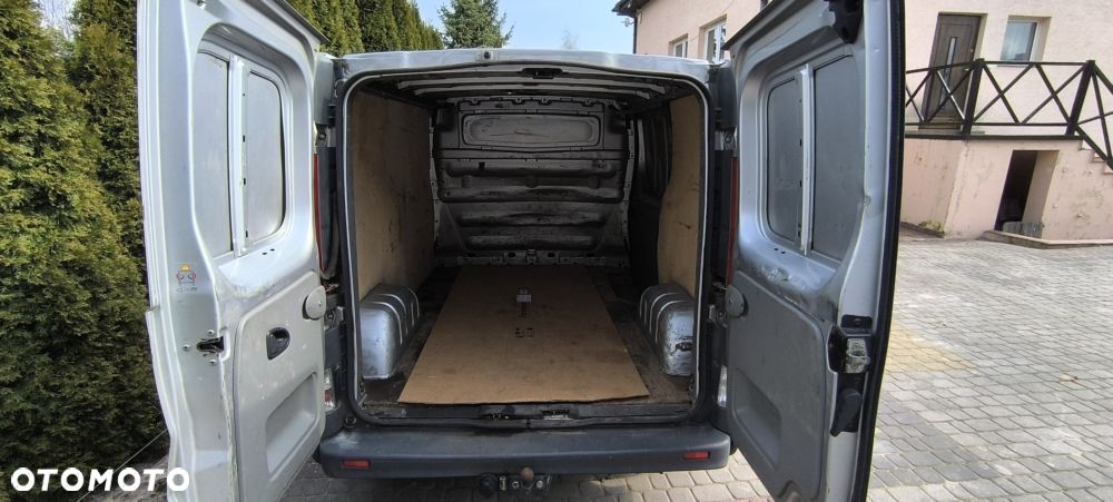 Opel VIVARO - 11