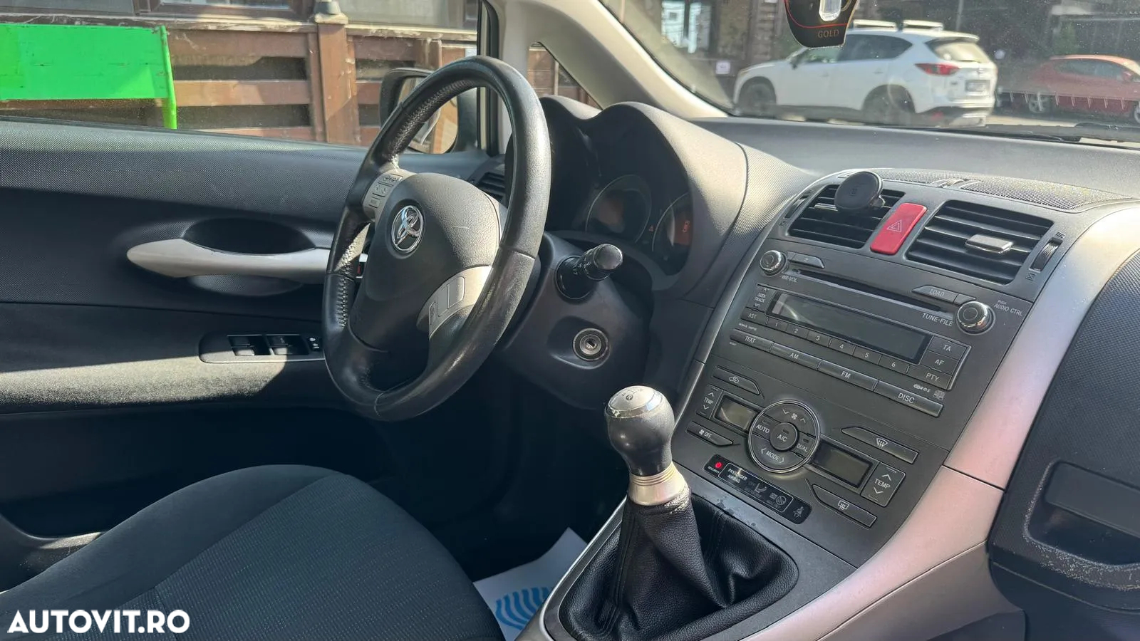 Toyota Auris 1.6 Luna - 7