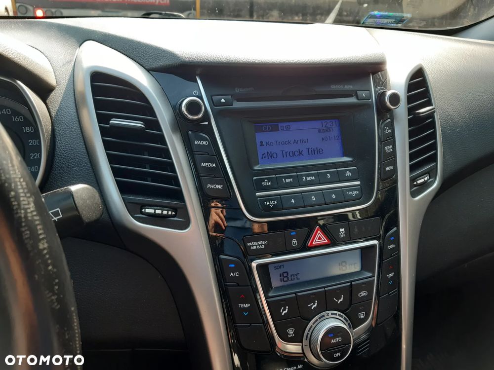 Hyundai i30 1.6 D Comfort - 7