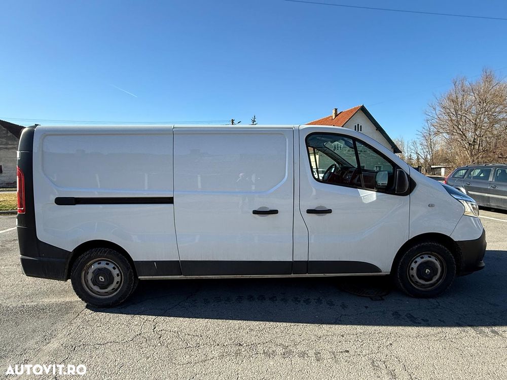 Renault Trafic - 2