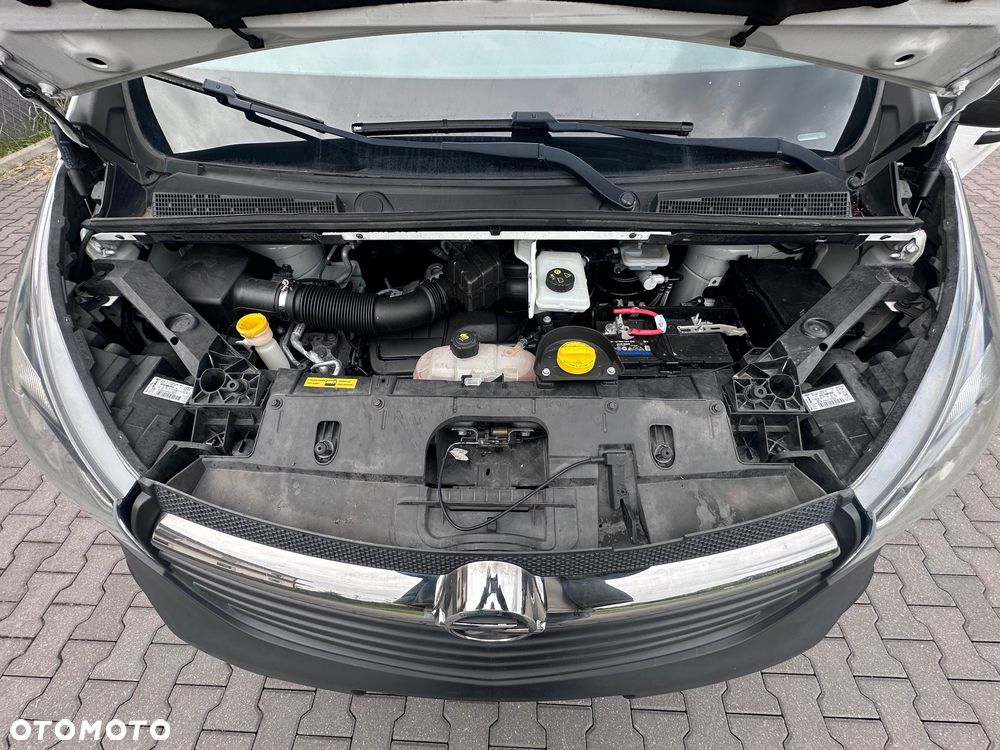 Opel Vivaro - 15