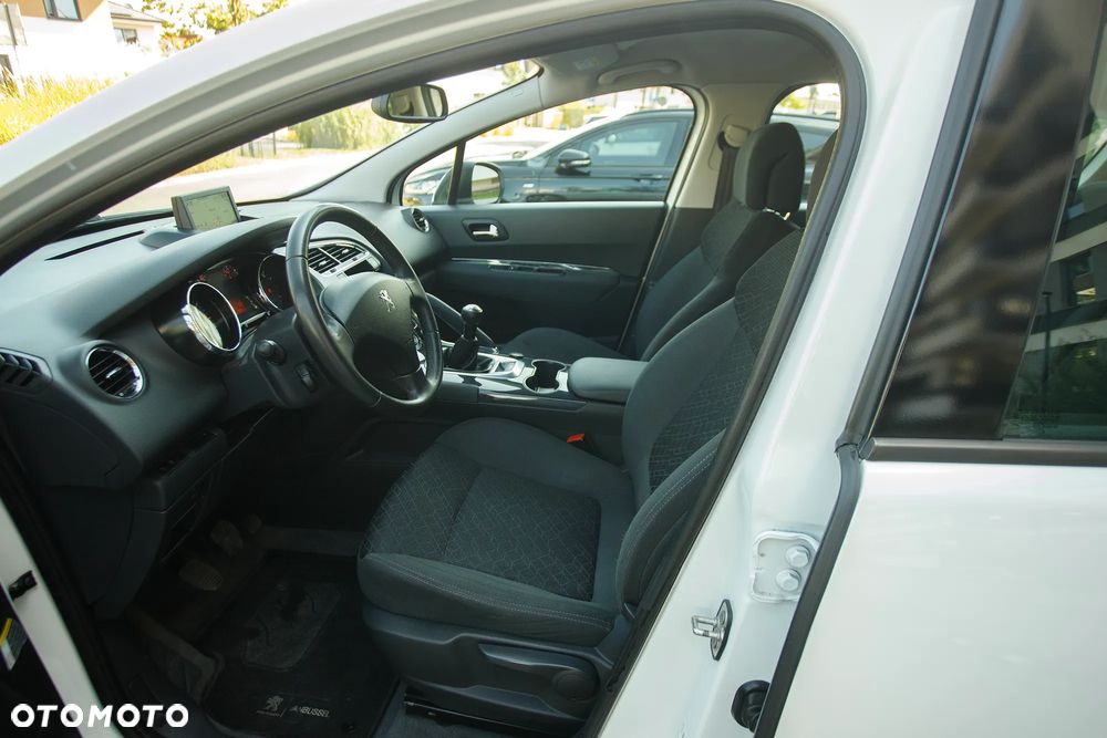 Peugeot 3008 120 VTi Premium - 25