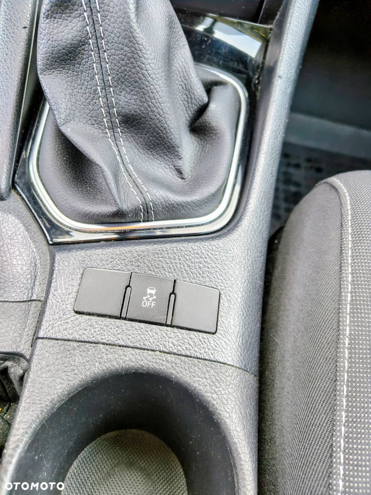 Toyota Auris 1.6 Premium - 20