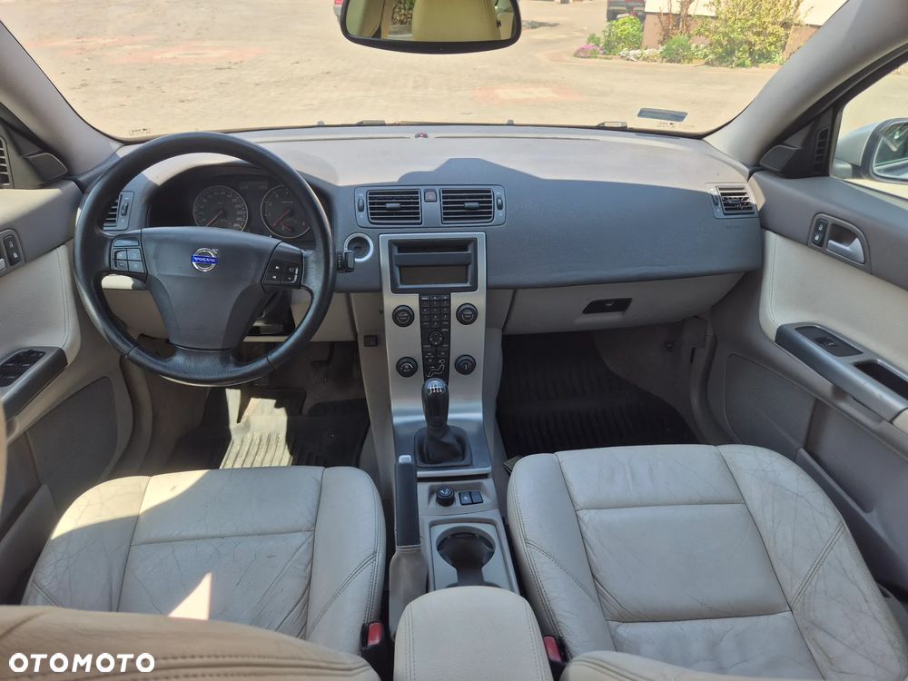 Volvo S40 T5 AWD Momentum - 11