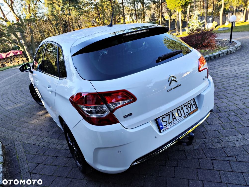 Citroën C4 e-HDi 110 Stop/Start System Selection - 19