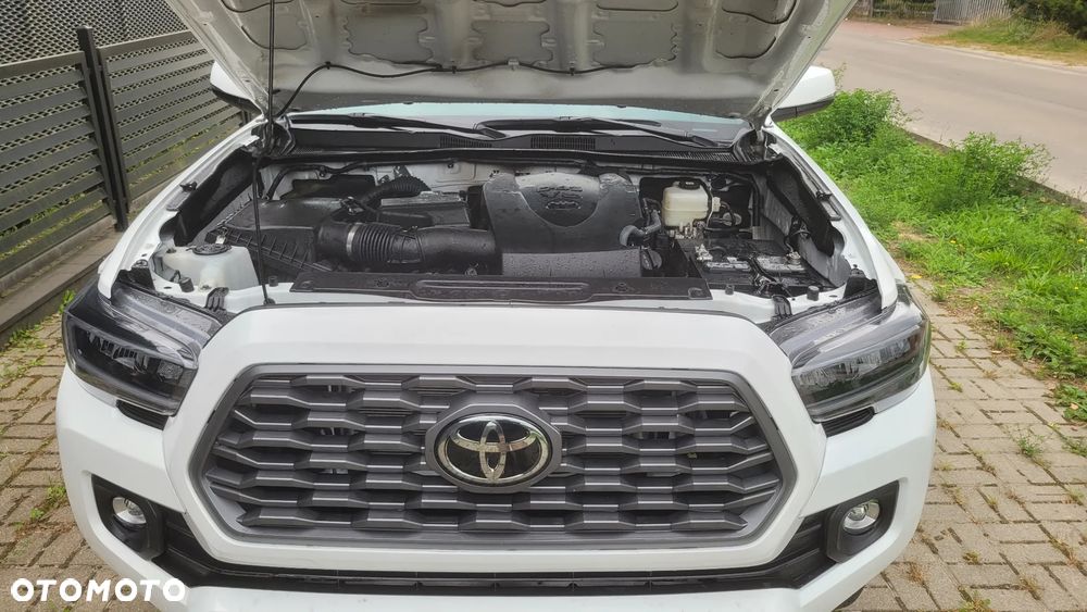Toyota Tacoma - 11