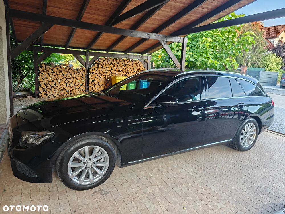 Mercedes-Benz Klasa E 220 d 4-Matic 9G-TRONIC - 5