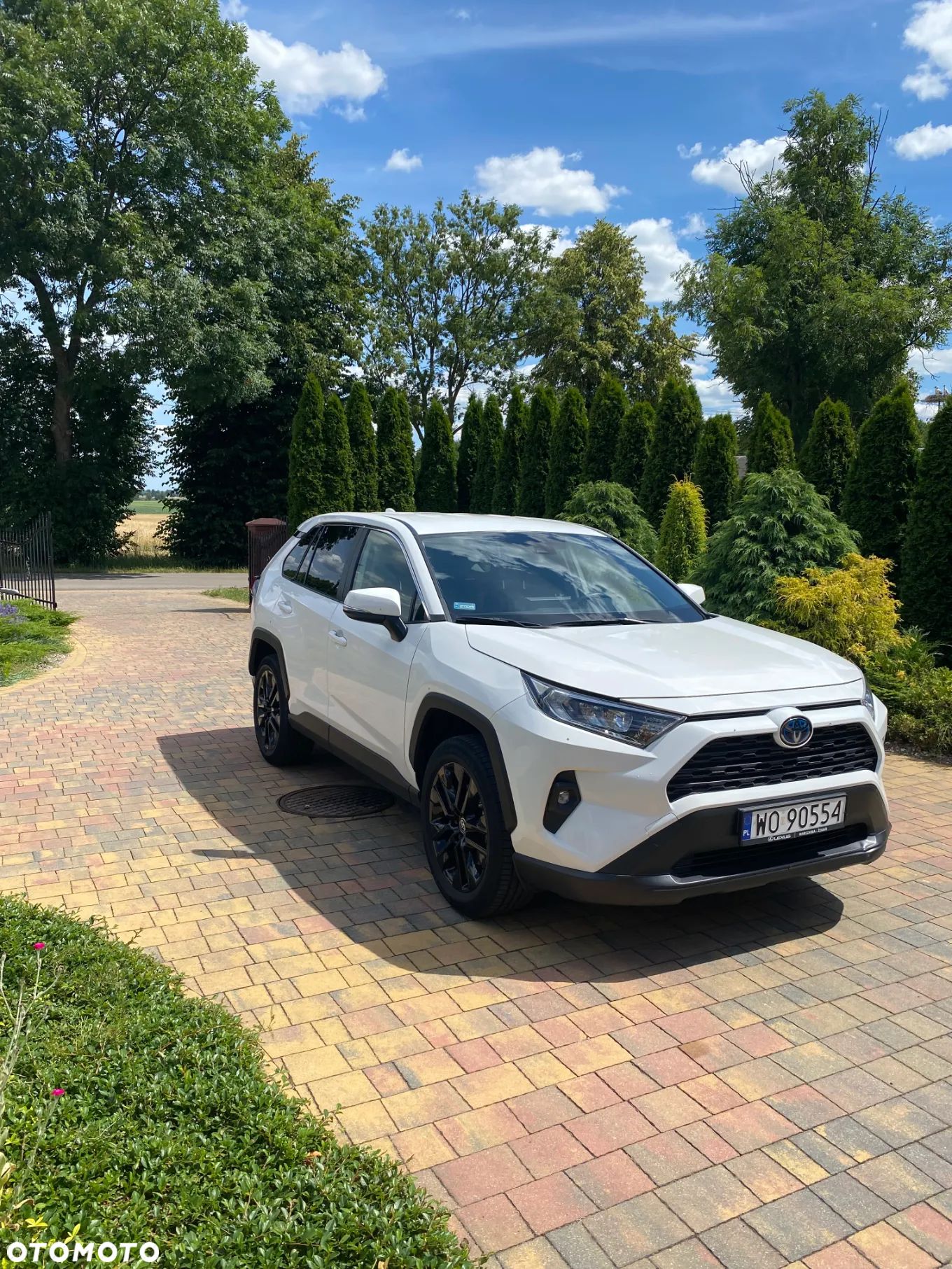 Toyota RAV4 - 1